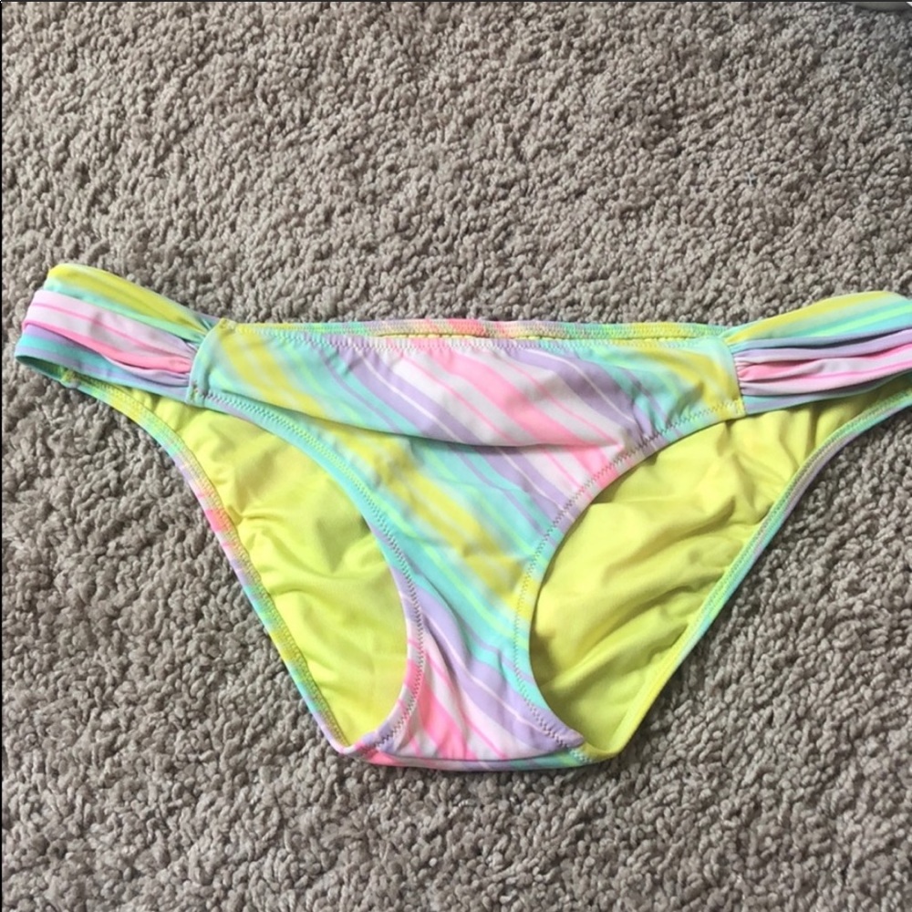 Victoria’s Secret knock out bikini bottom